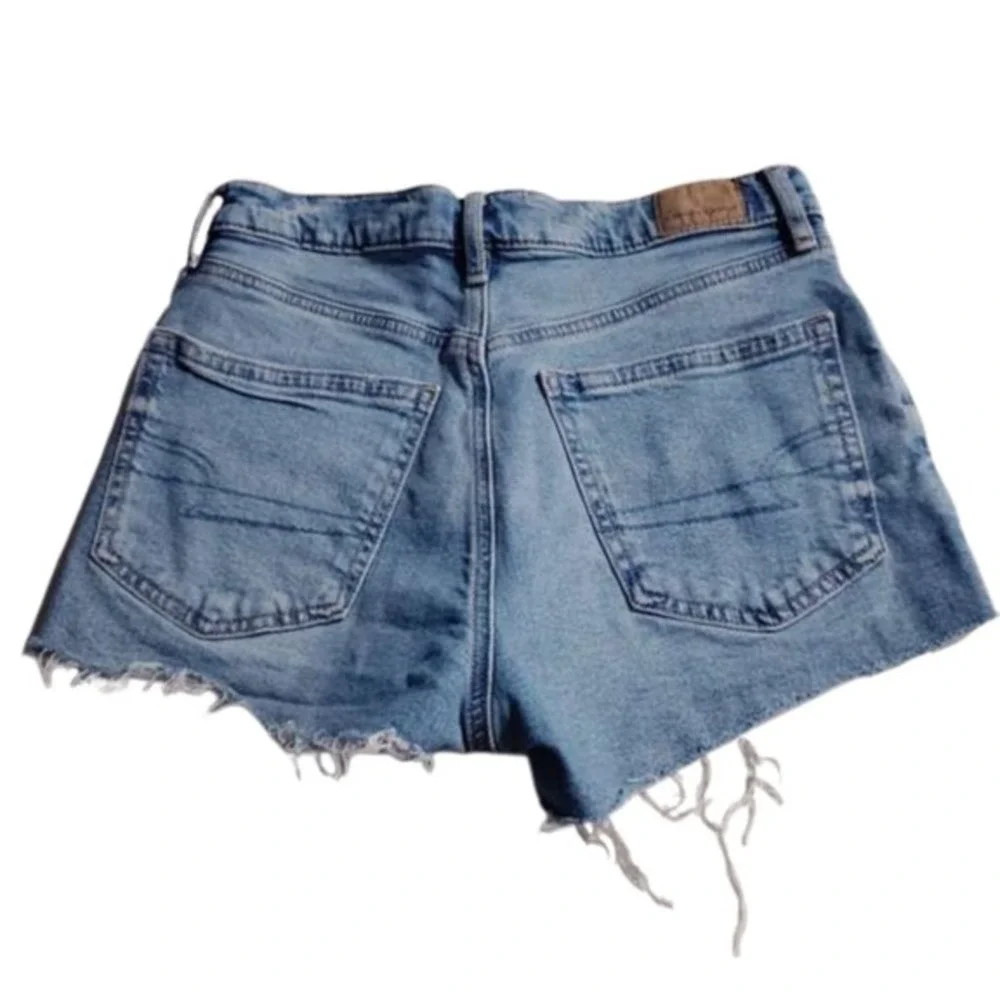 American Eagle Outfitters Denim Distressed Cutoff Shorts Size 2‎ Light Wash